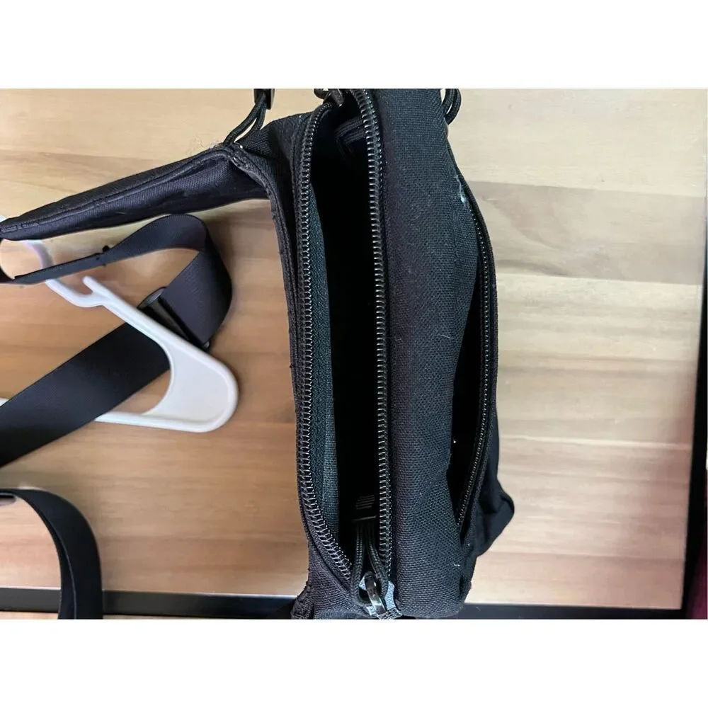 Blackhawk concealed weapon waist pack‎